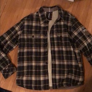 Billabong lined flannel Large